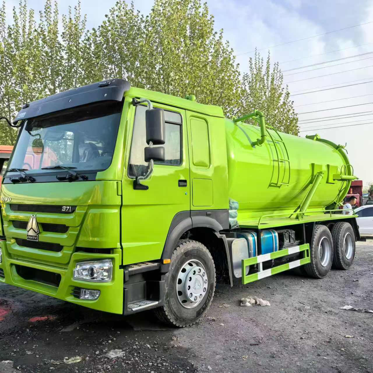 SINOTRUK HOWO 6X4 Suction Sewage Truck